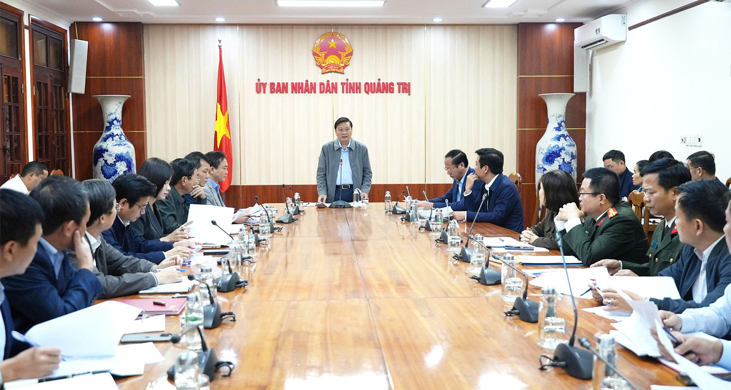 Chủ tịch UBND tỉnh Lê Hồng Vinh họp với các ngành về giải ngân vốn đầu tư công năm 2025