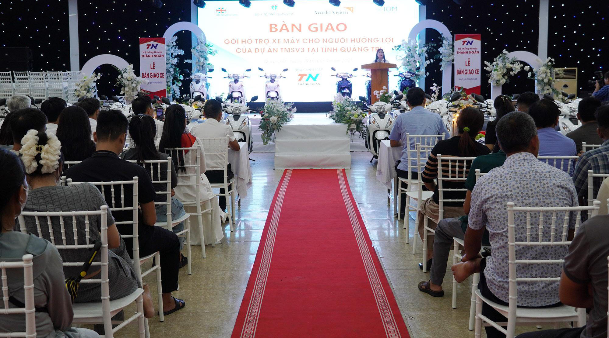 Hỗ trợ 50 xe máy cho người di cư dễ bị tổn thương tái hòa nhập cộng đồng