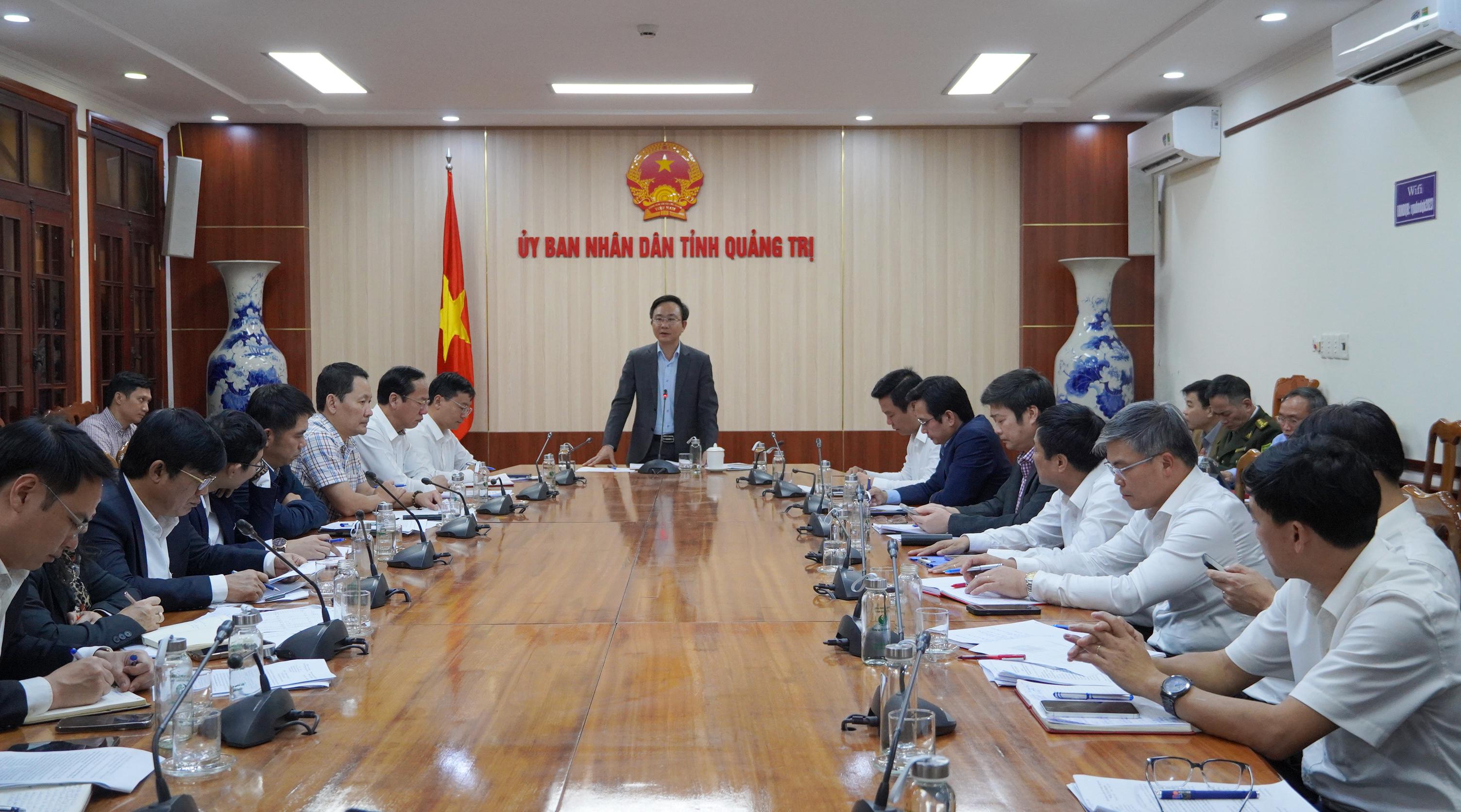 Phó Chủ tịch UBND tỉnh Hoàng Xuân Tân làm việc với Công ty Cổ phần Việt Trung Quảng Bình