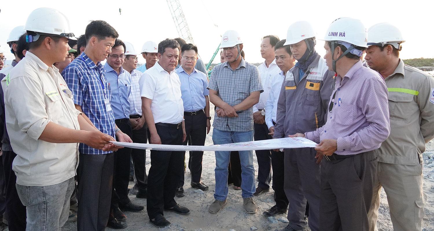 Chủ tịch UBND tỉnh Trần Phong thị sát dự án trọng điểm: Quyết liệt tháo gỡ, đẩy nhanh tiến độ vì sự phát triển của Quảng Trị