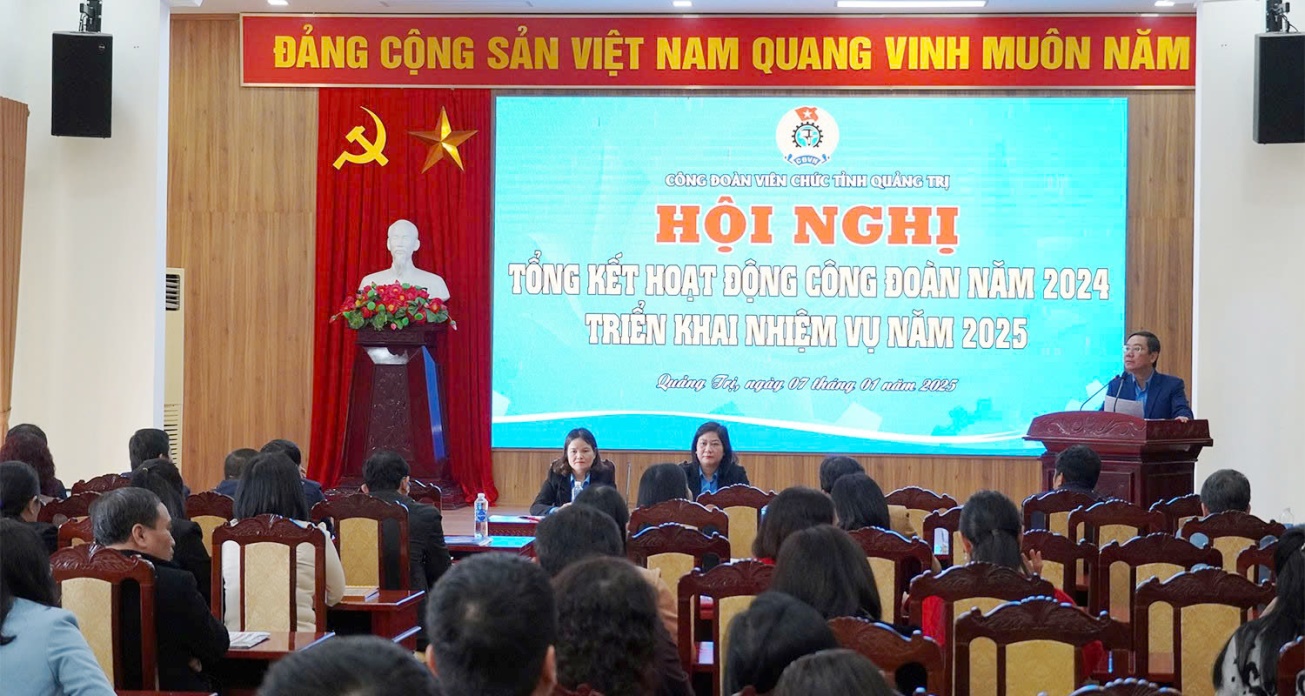 Công đoàn Quảng Trị tăng cường đối thoại nhằm bảo đảm bình đẳng giới và chăm lo lao động nữ tại doanh nghiệp