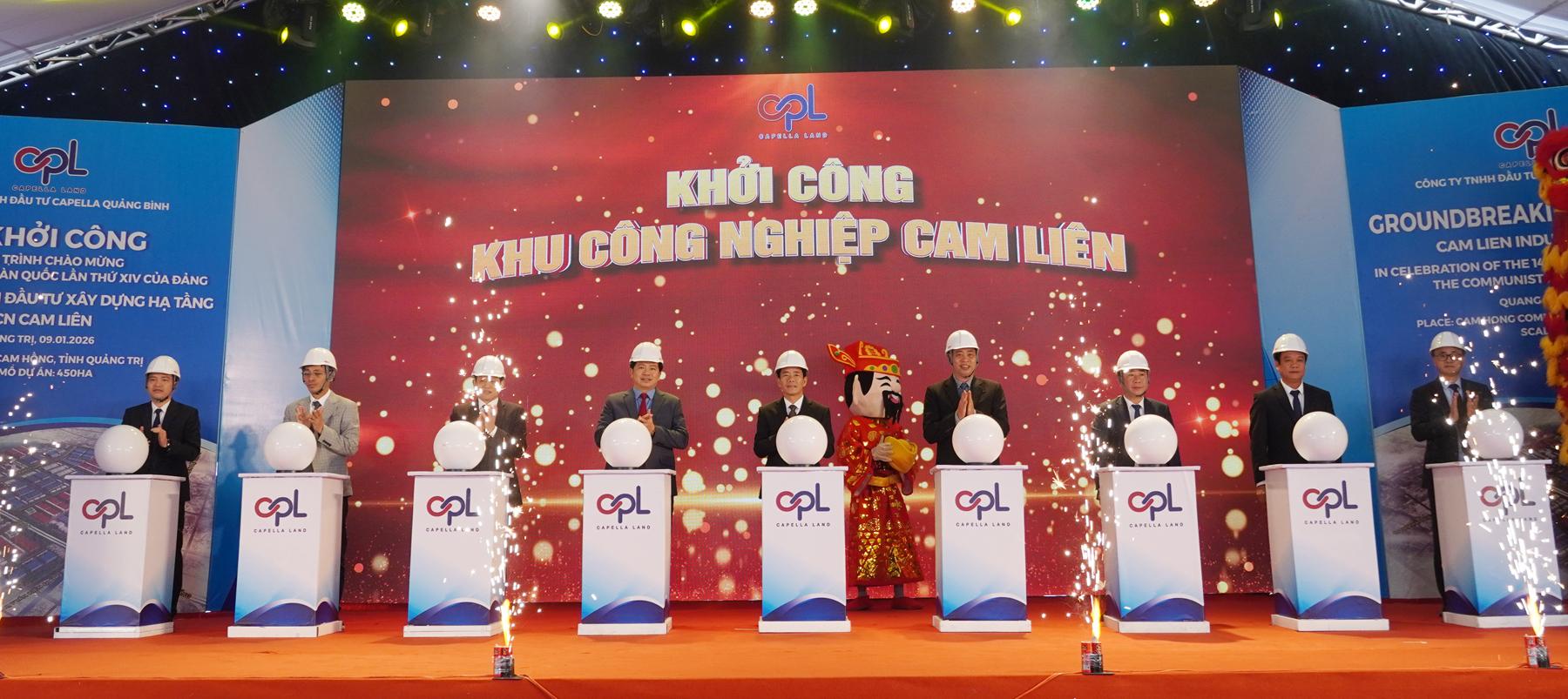 (TIN ẢNH) Toàn cảnh lễ khởi công dự án đầu tư xây dựng và kinh doanh cơ sở hạ tầng Khu công nghiệp Cam Liên